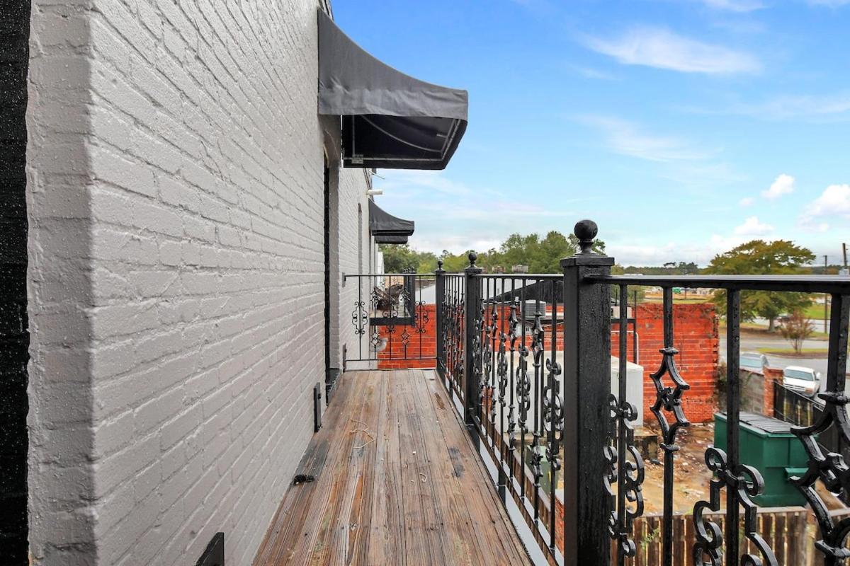Eagle Exec Loft In Downtown Statesboro Apartamento Exterior foto